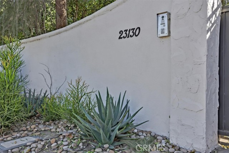 Residential Home in Woodland Hills