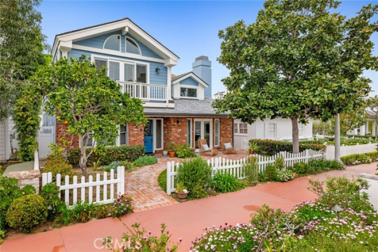 Residential Home in Balboa Peninsula