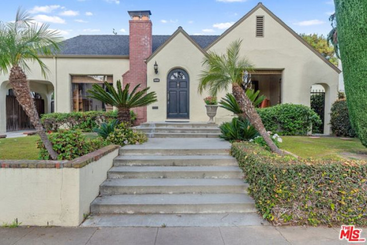 Residential Home in Hancock Park-Wilshire