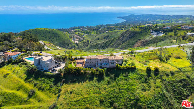 7 Bed Home for Sale in Malibu, California