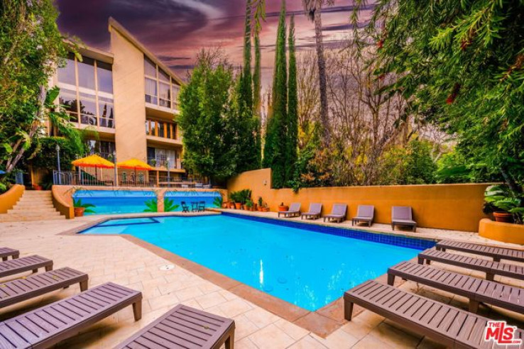 Residential Lease in Sherman Oaks