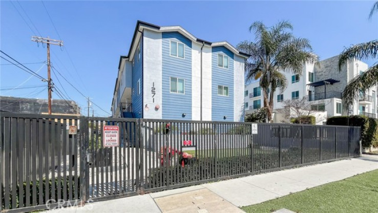  Income Home for Sale in Los Angeles, California