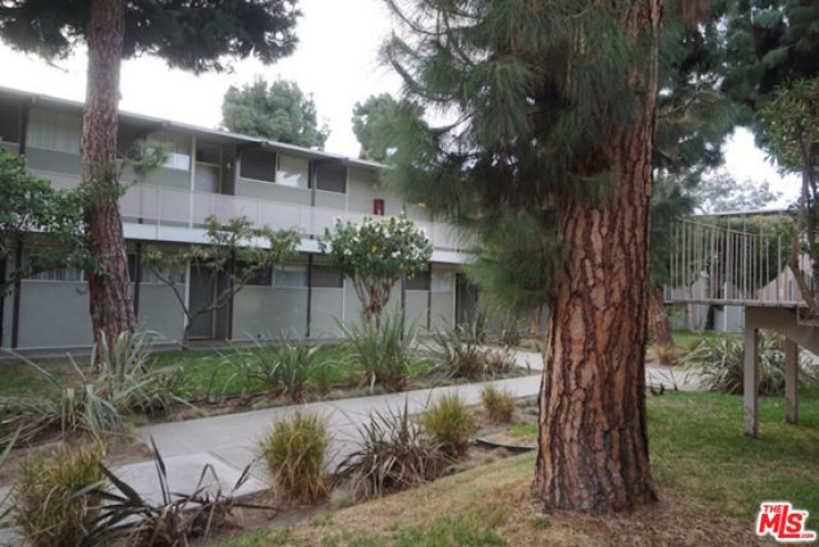 Residential Lease in Palms - Mar Vista