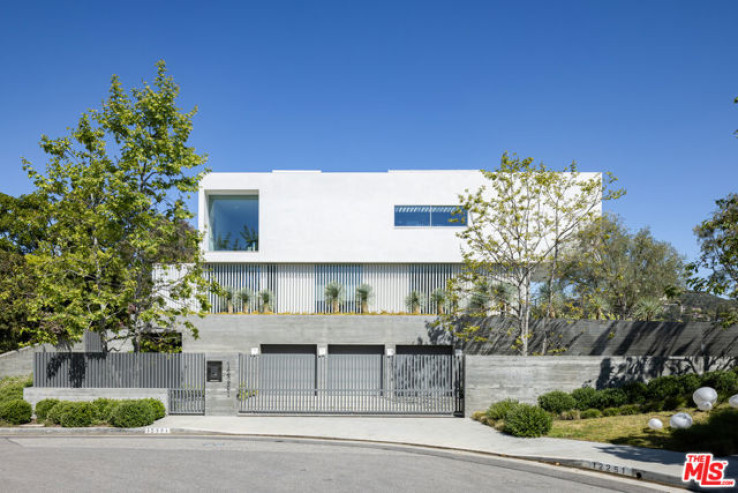 Residential Home in Brentwood