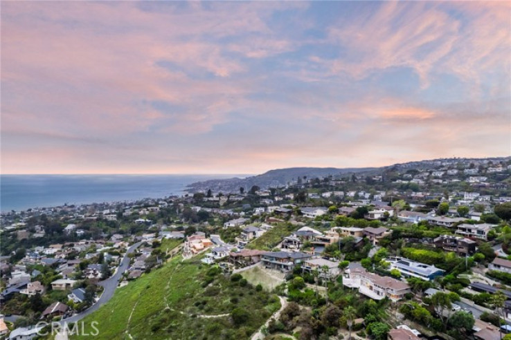 Residential Home in Laguna Village