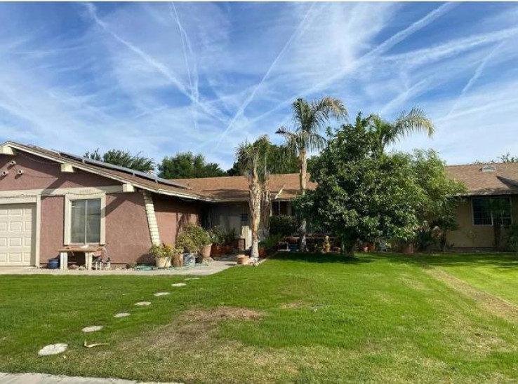 5 Bed Home to Rent in Coachella, California