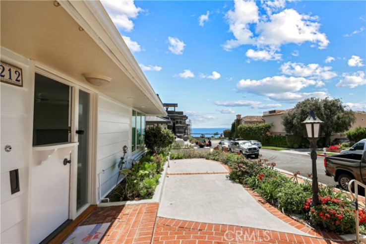 2 Bed Home for Sale in Corona del Mar, California