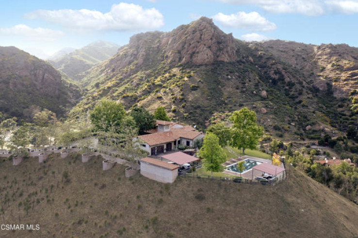 Residential Home in Agoura