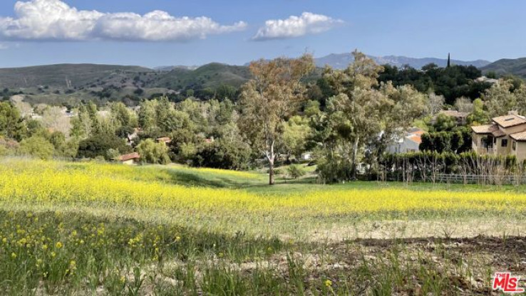 Land in Agoura