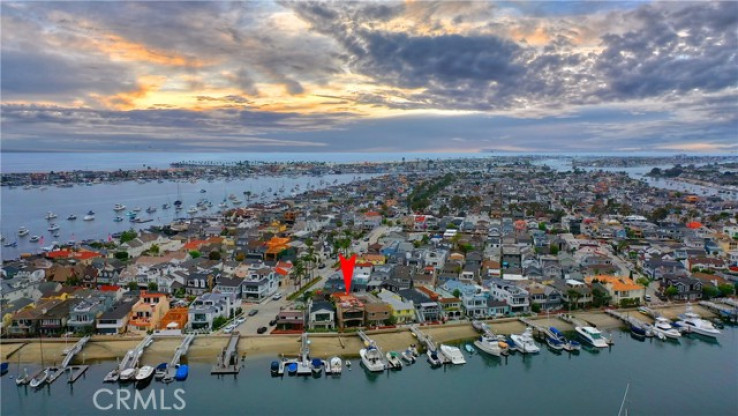 Residential Home in Lower Newport Bay - Balboa Island