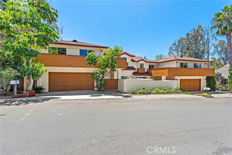 Residential Home in Laguna Village