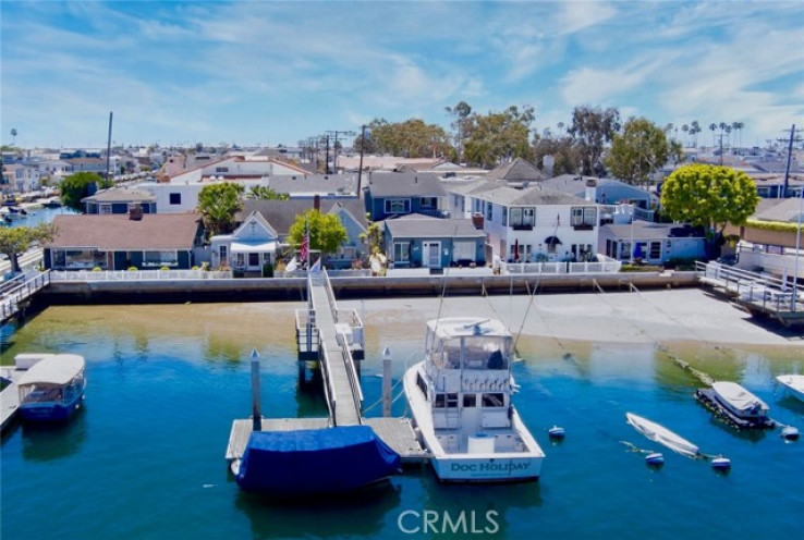 Residential Home in Lower Newport Bay - Balboa Island