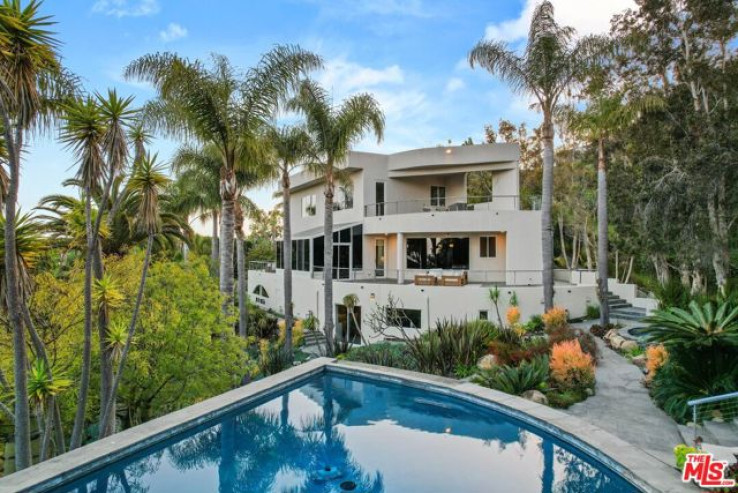 Residential Home in Malibu