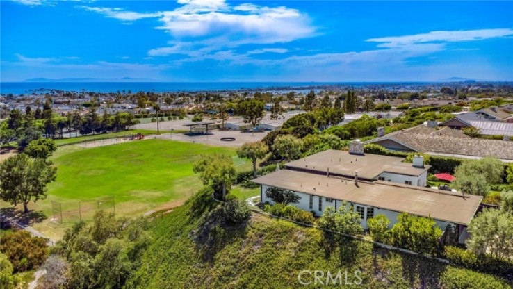 Residential Home in Corona Del Mar - Spyglass