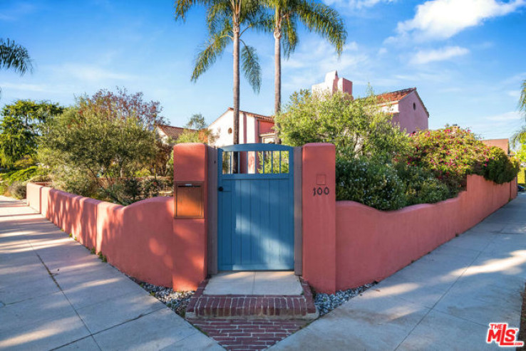 Residential Home in Hancock Park-Wilshire