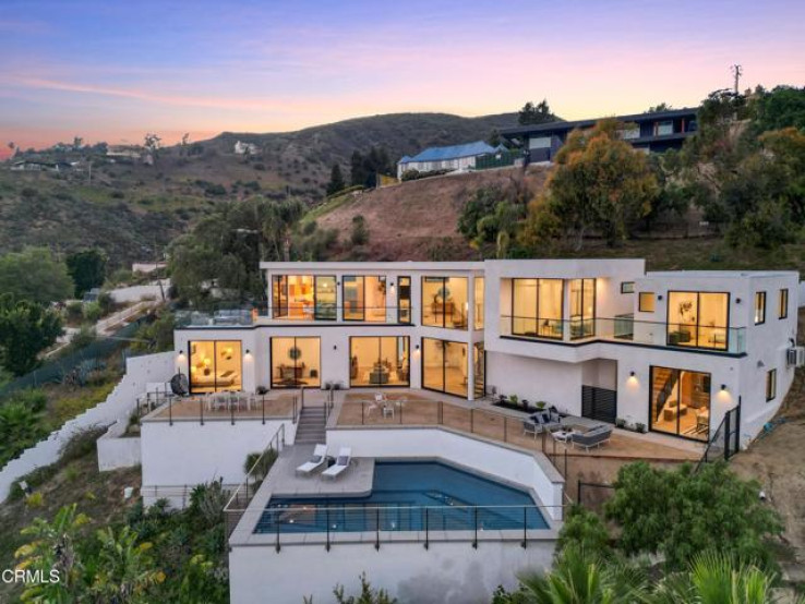 3 Bed Home for Sale in Malibu, California