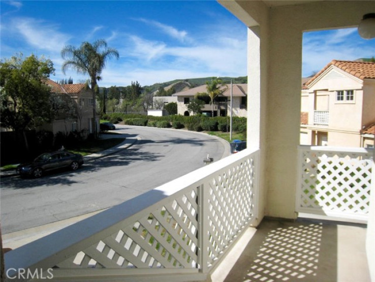 3 Bed Home to Rent in Calabasas, California