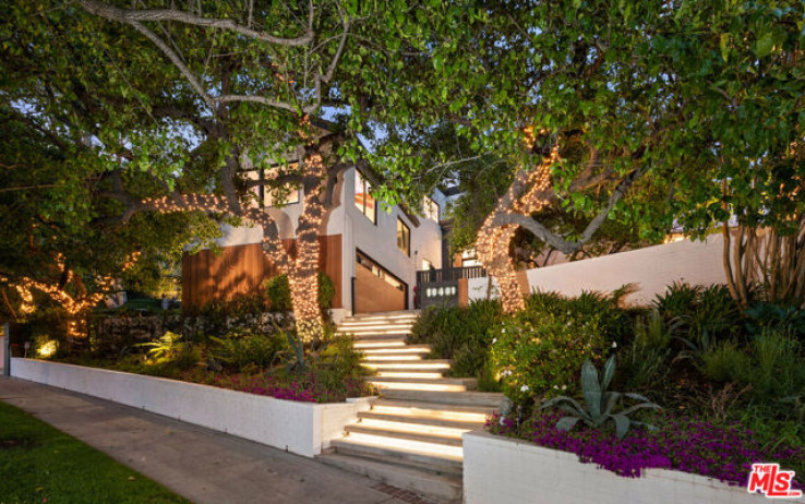8 Bed Home for Sale in Los Angeles, California