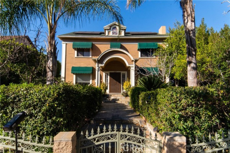 Residential Home in Hancock Park-Wilshire