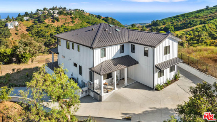 4 Bed Home for Sale in Malibu, California