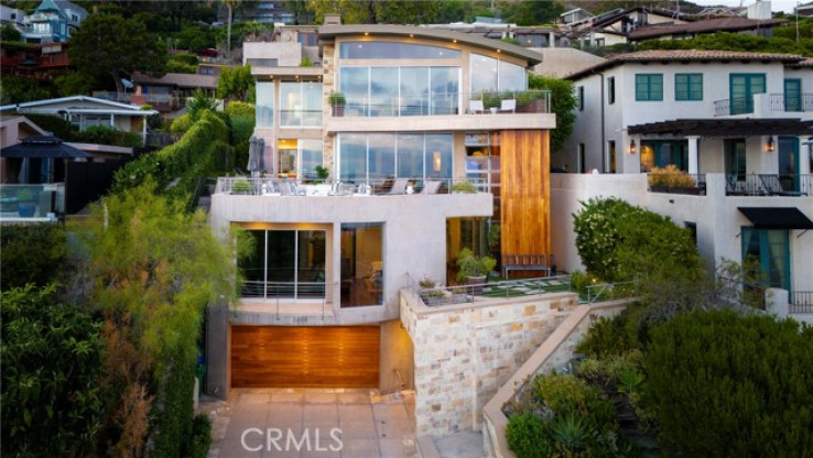 5 Bed Home for Sale in Laguna Beach, California