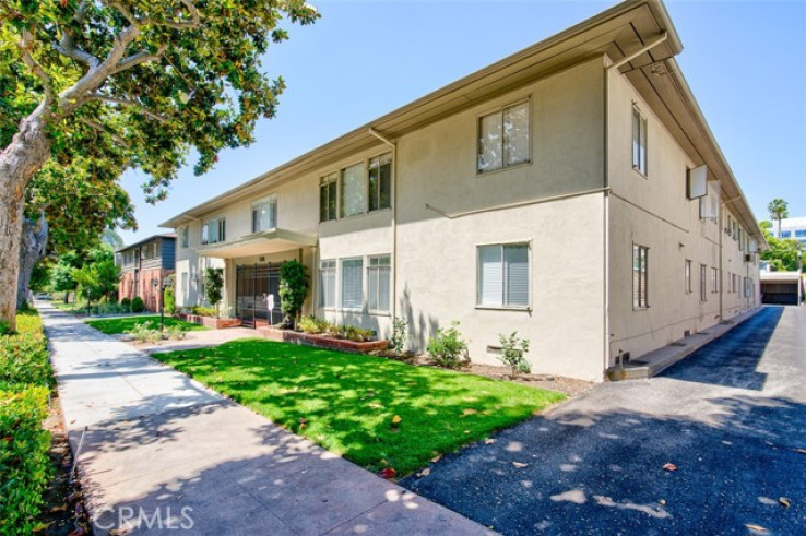  Income Home for Sale in Pasadena, California