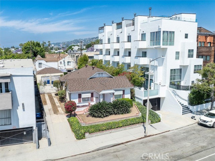 Residential Home in West Hollywood Vicinity