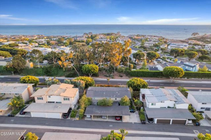 Residential Home in Corona Del Mar - Spyglass