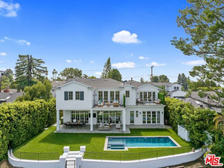 6 Bed Home for Sale in Los Angeles, California