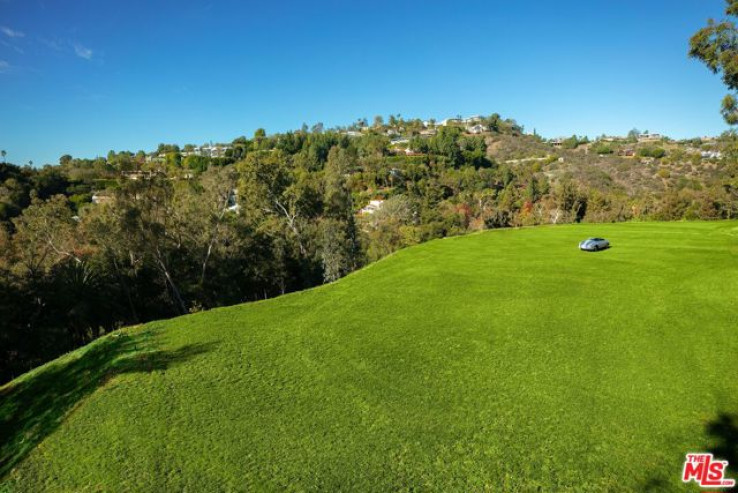  Land for Sale in Bel Air, California