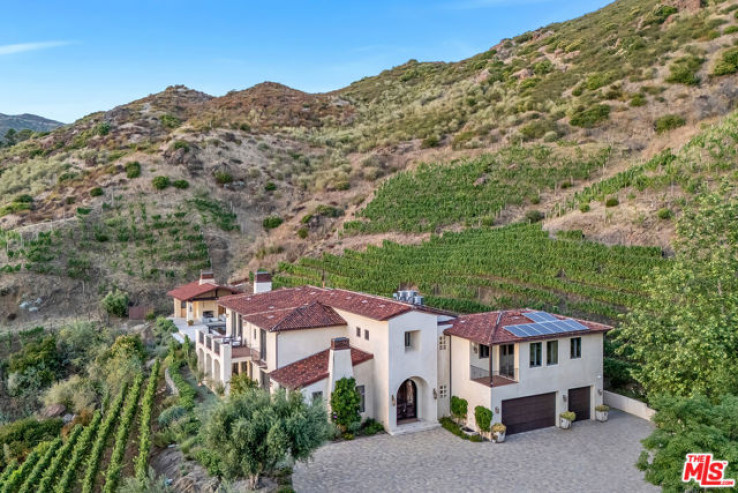 6 Bed Home for Sale in Malibu, California