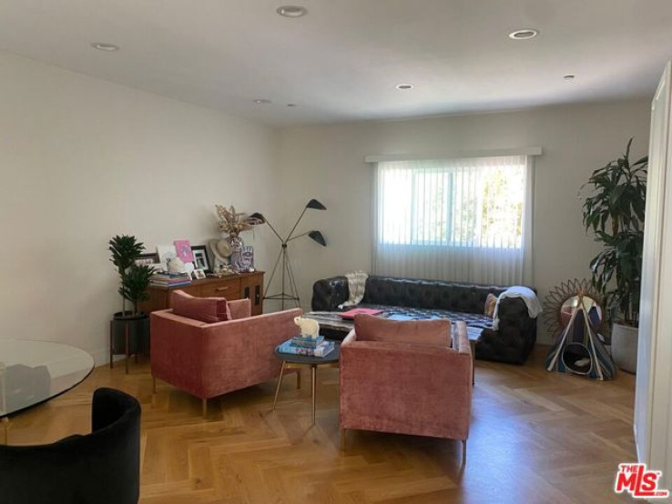 1 Bed Home to Rent in Beverly Hills, California