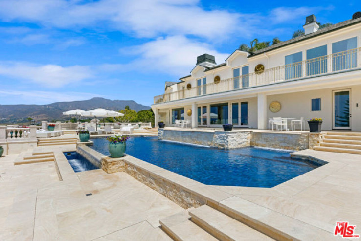 8 Bed Home for Sale in Malibu, California