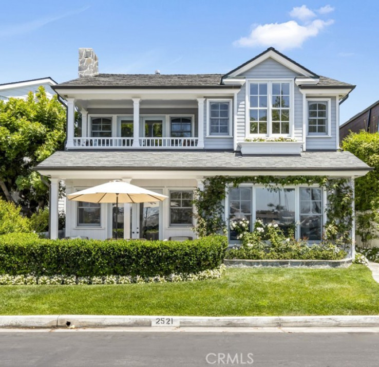 Residential Home in Lower Newport Bay - Balboa Island