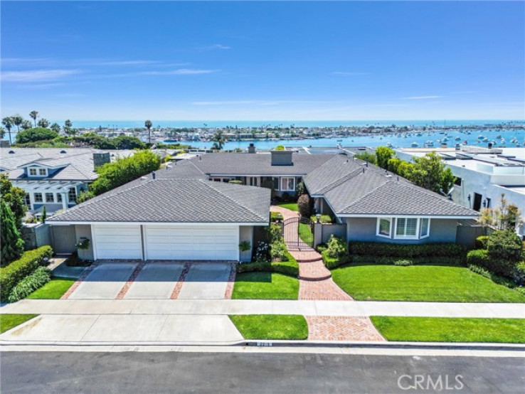 Residential Home in Corona Del Mar - Spyglass