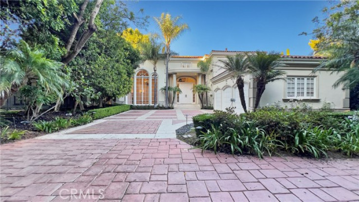 Residential Home in Beverly Hills