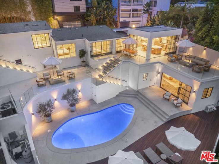 Residential Lease in Sunset Strip - Hollywood Hills West