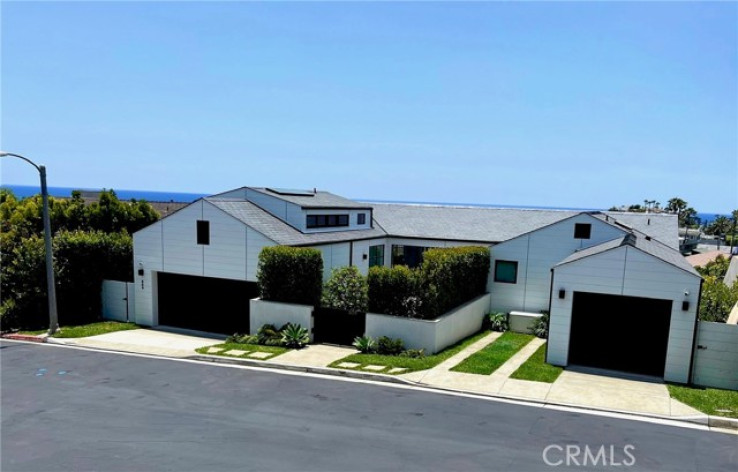 4 Bed Home to Rent in Laguna Beach, California