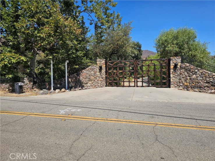 Residential Home in Agoura