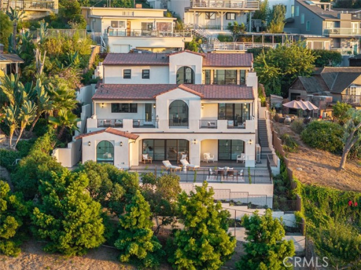 4 Bed Home for Sale in Laguna Beach, California