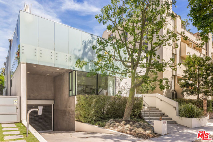 Residential Home in West Hollywood Vicinity