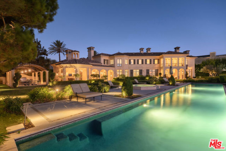 6 Bed Home for Sale in Beverly Hills, California