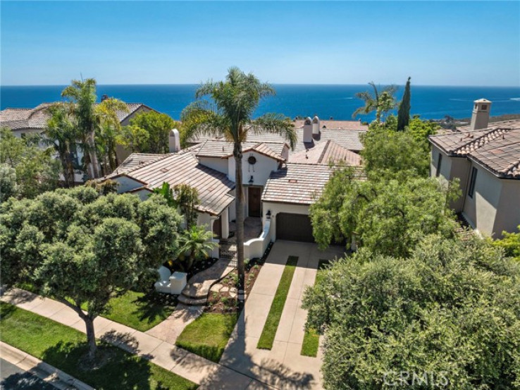 Residential Home in Crystal Cove