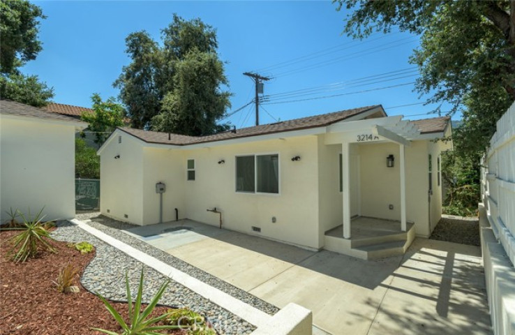 2 Bed Home to Rent in Glendale, California