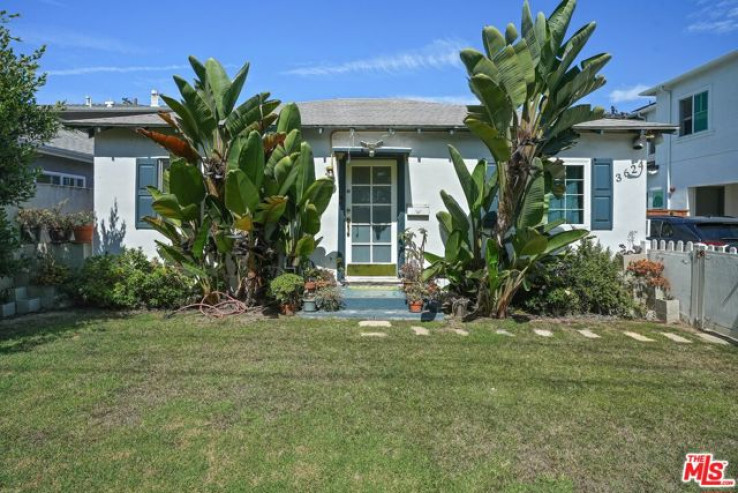 6 Bed Home for Sale in Los Angeles, California