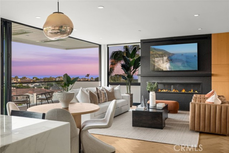 Residential Home in Corona Del Mar - Spyglass