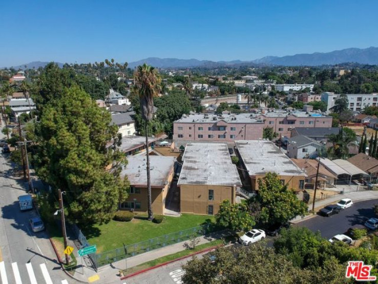 Residential Income in Highland Park