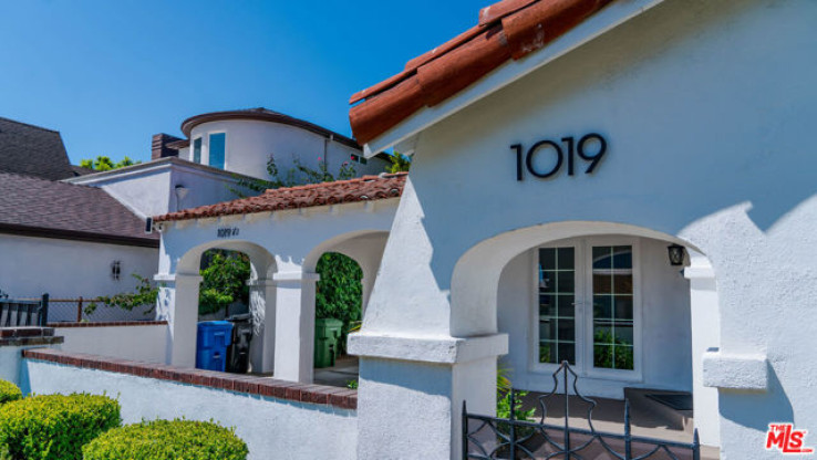 Residential Home in Hancock Park-Wilshire