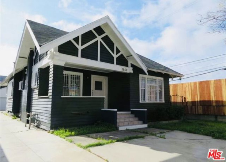 3 Bed Home to Rent in Los Angeles, California