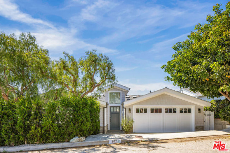 Residential Home in Pacific Palisades